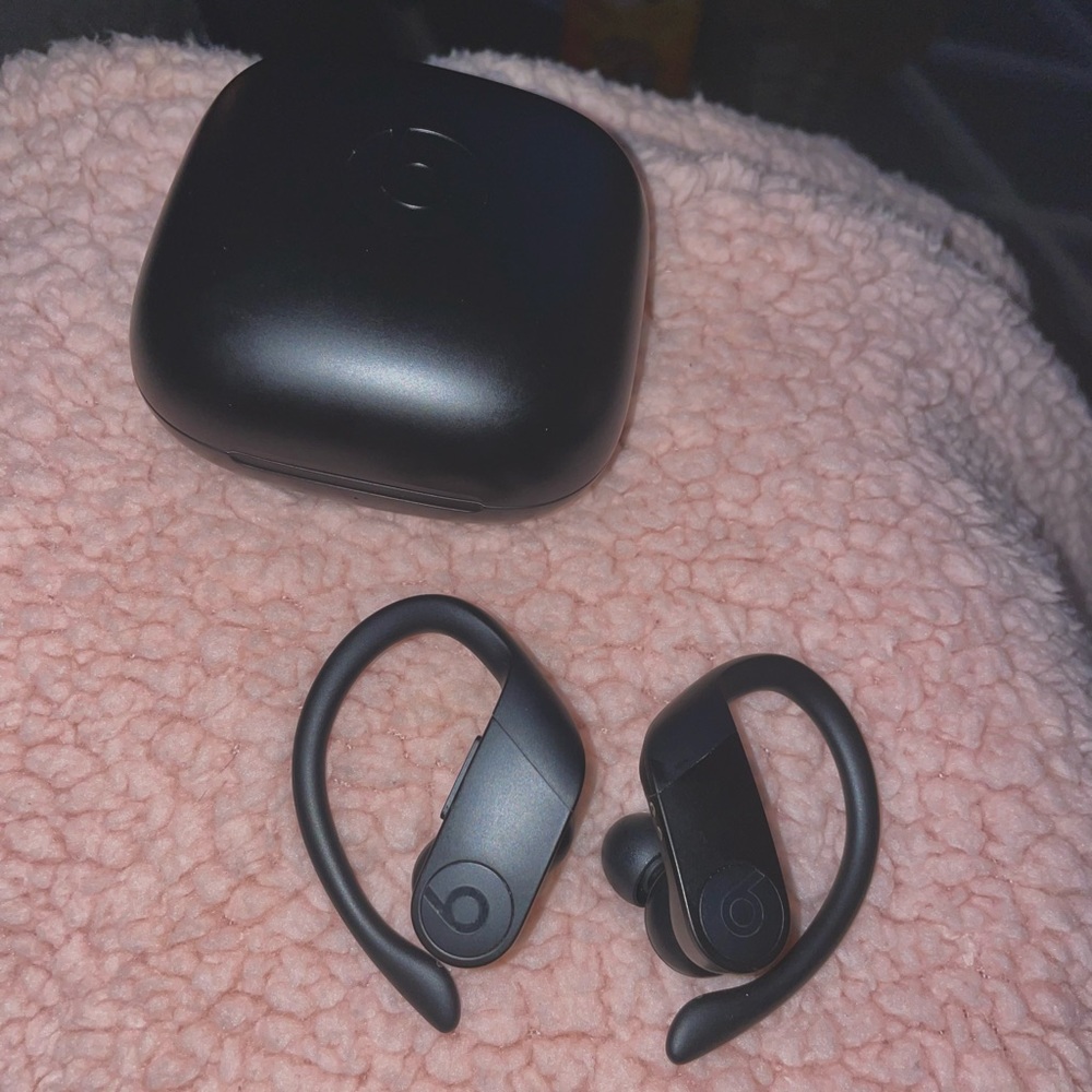 Apple Beats Powerbeats Pro